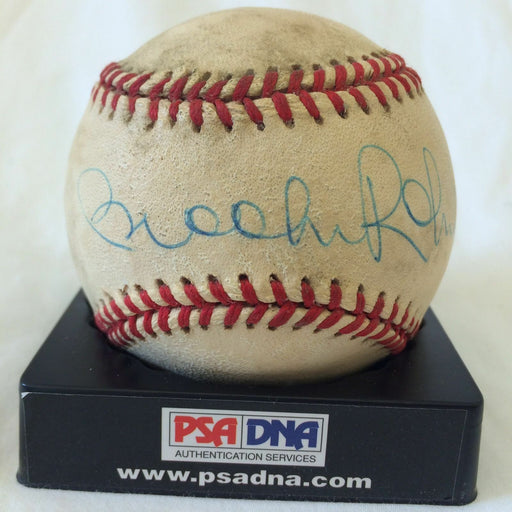 BROOKS ROBINSON PSA DNA COA SIGNED AUTOGRAPHED AMERICAN LEAGUE BASEBALL #V72679